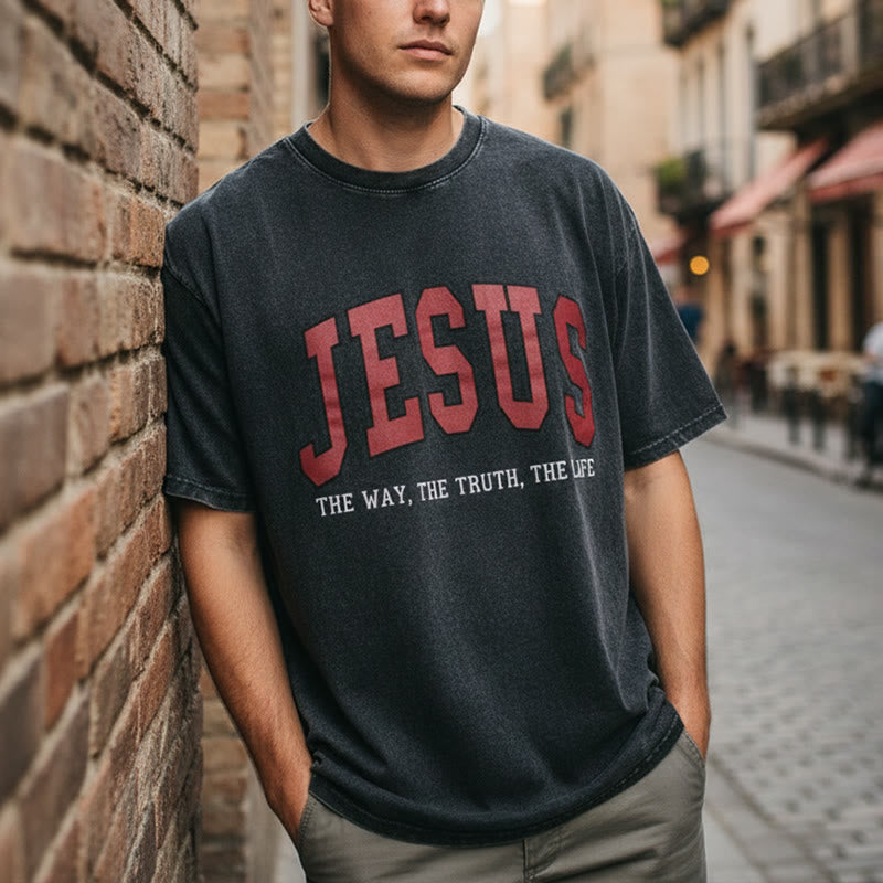 Christianartworkshop Streetwear-Style „Jesus – Der Weg, die Wahrheit, das Leben“ – Unisex-T-Shirt im Used-Look - image 0