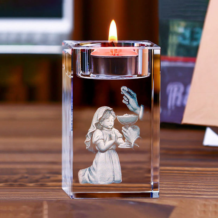 Christianartworkshop Leuchtender Teelichthalter mit gravierter Kristallfigur: Ein Symbol für eine friedvolle Gebetsatmosphäre - Erstkommunionmädchen - 1,97''*1,97''*3,94''/5*5*10cm - image 6