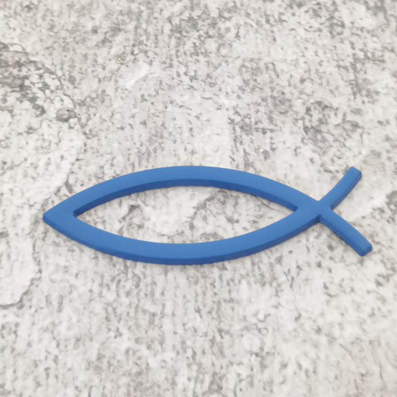 Minimalistischer Autoaufkleber „Hohler Ichthys-Fischumriss“ von Christianartworkshop : Ein Symbol für unerschütterlichen Glauben und göttlichen Schutz am Wegesrand - Blau - image 4