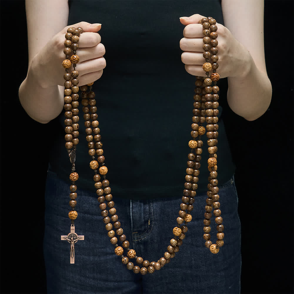 Christianartworkshop Traditioneller Rosenkranz aus Holz mit 15/20 Dekaden, verziert mit dem heiligen Benedikt und einem Kruzifix. - image 0