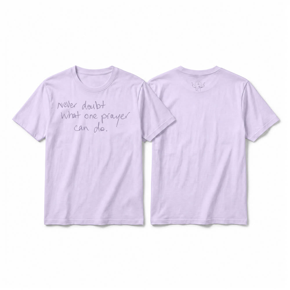 Christianartworkshop „Zweifle niemals daran, was ein Gebet bewirken kann“ Premium-Kurzarm-T-Shirt - Lila - 2XL - image 7