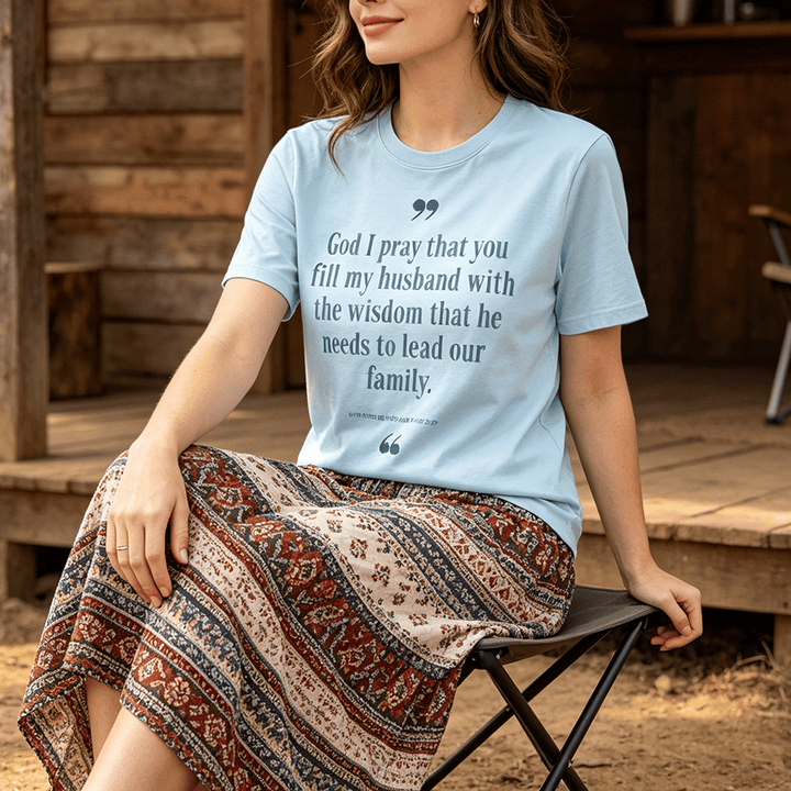 Christianartworkshop „Gott, ich bete, dass du meinen Mann mit Weisheit erfüllst“ Premium-Kurzarm-T-Shirt - image 0