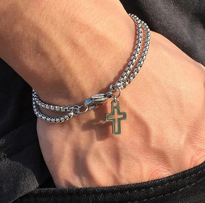 Christianartworkshop Minimalistisches Kreuz-Charm-Armband: Ein zeitloses Symbol heiliger Hingabe und unvergänglicher Hoffnung - image 2