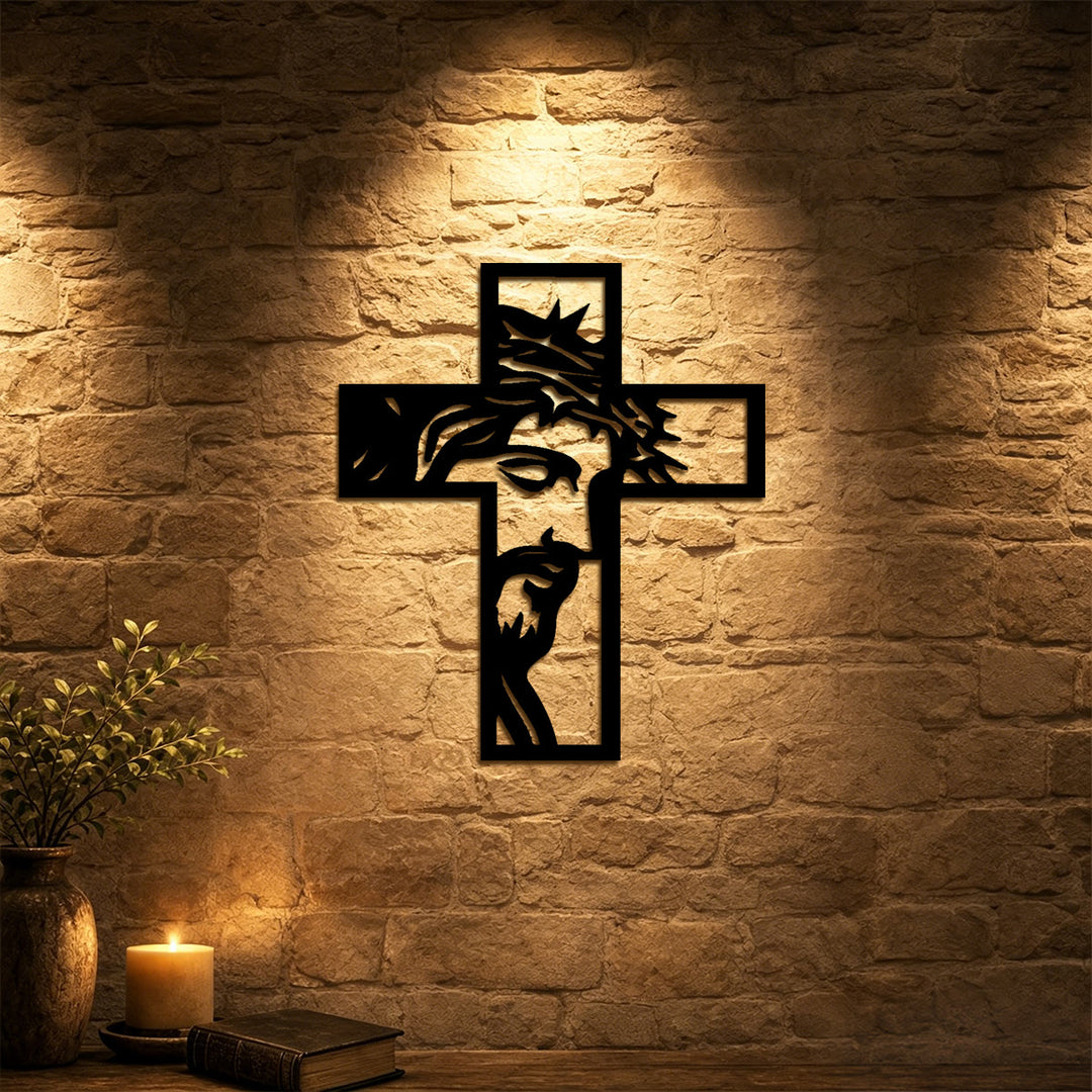 Christianartworkshop Dornenbekröntes, kontemplatives Jesuskreuz aus Metall als Wanddekoration: Symbol für Opferbereitschaft und Barmherzigkeit - image 0