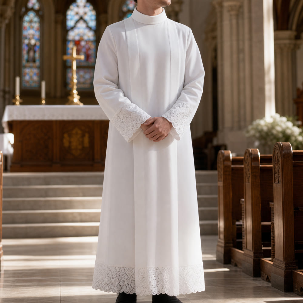 Weißes liturgisches Album mit Spitzenbesatz von Christianartworkshop für sakrale Zeremonien - image 0