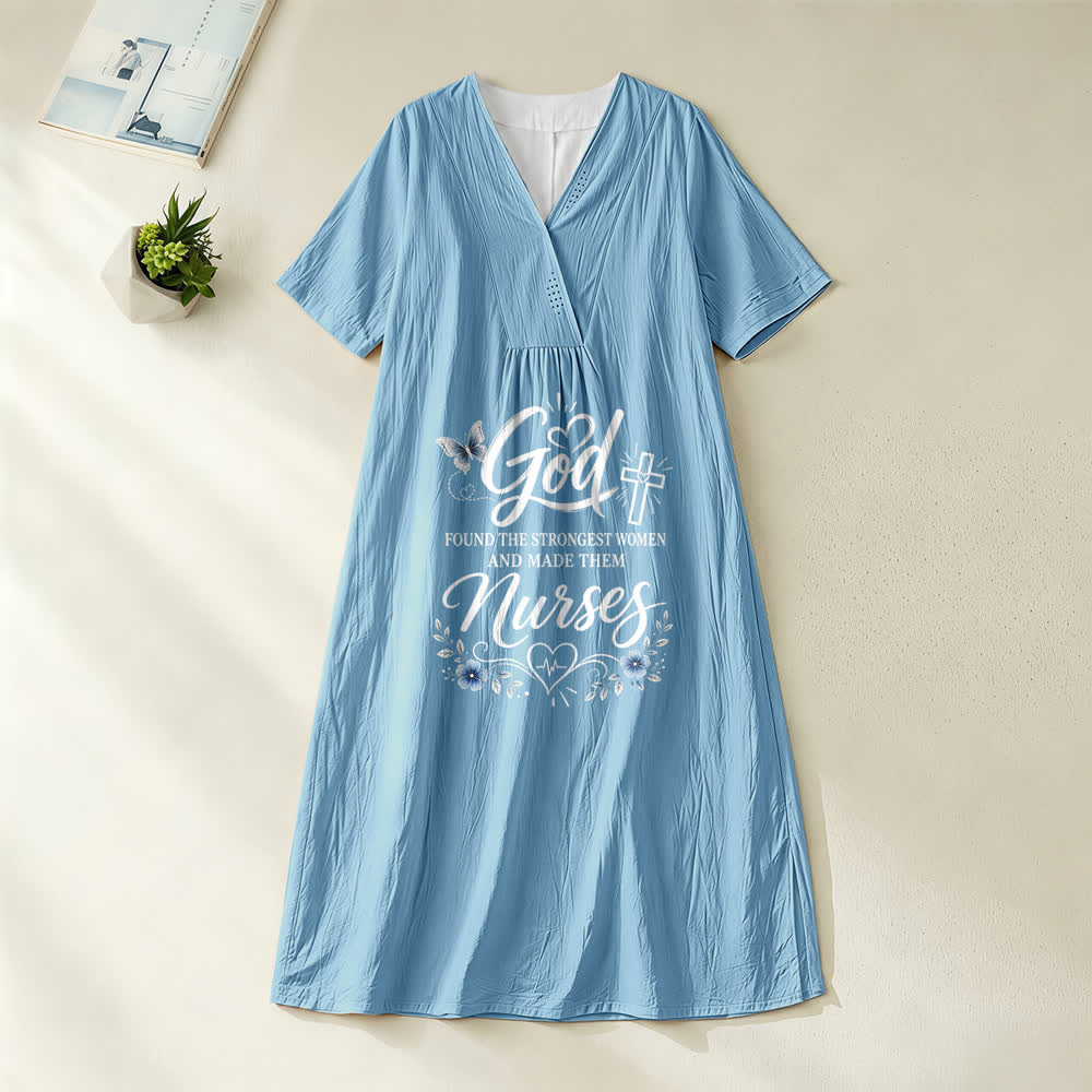 Christianartworkshop Gott fand die stärksten Frauen und machte sie zu Krankenschwestern Inspirierendes Midikleid mit V-Ausschnitt und kurzen Ärmeln - Blau - 4XL - image 4