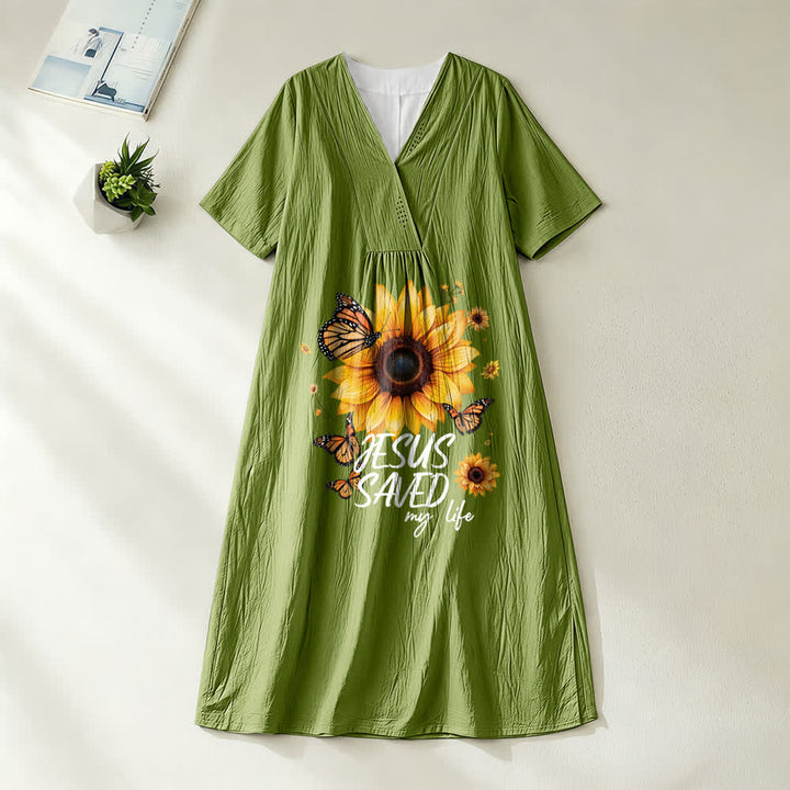 Christianartworkshop „Jesus Saved My Life“ Sonnenblumen- und Schmetterlings-Midikleid mit V-Ausschnitt und kurzen Ärmeln - Olivgrün - 4XL - image 0