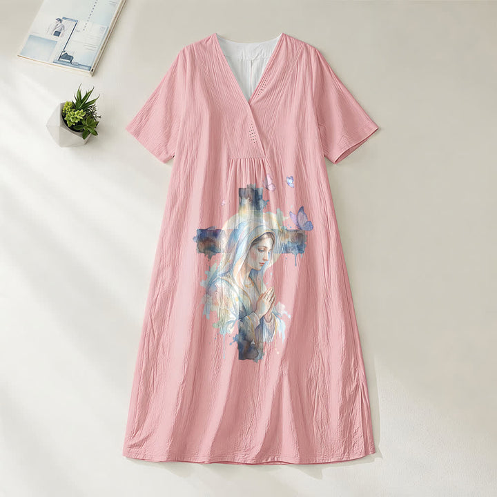 Christianartworkshop Aquarellkleid „Unsere Liebe Frau von Guadalupe & Schmetterlinge“ mit V-Ausschnitt und kurzen Ärmeln - Rosa - 4XL - image 8