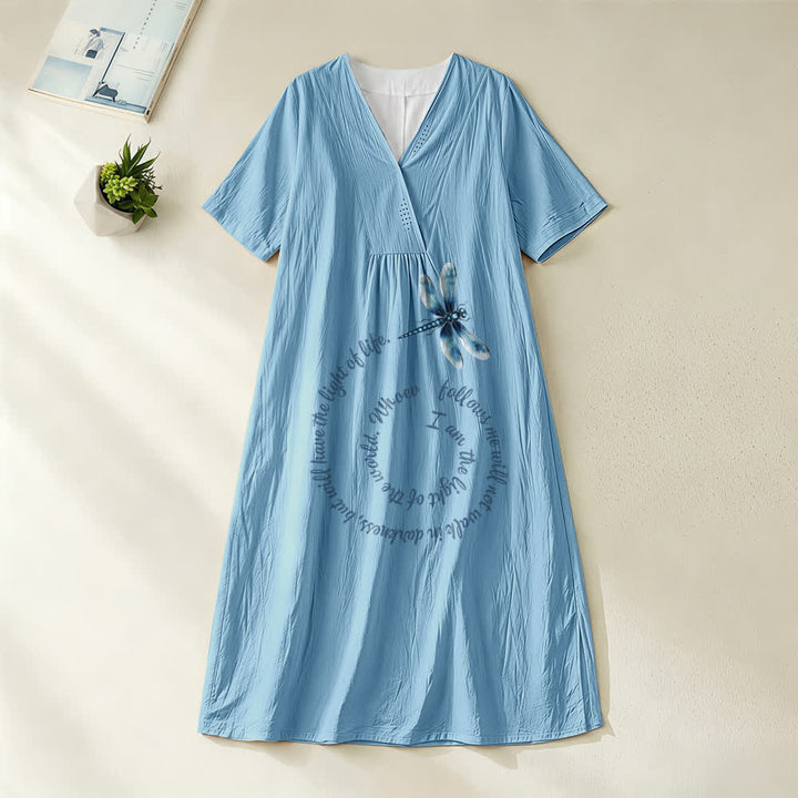 Christianartworkshop Relaxed Fit Libellen- und inspirierendes Vers-Midikleid mit V-Ausschnitt und kurzen Ärmeln - Blau - 4XL - image 0