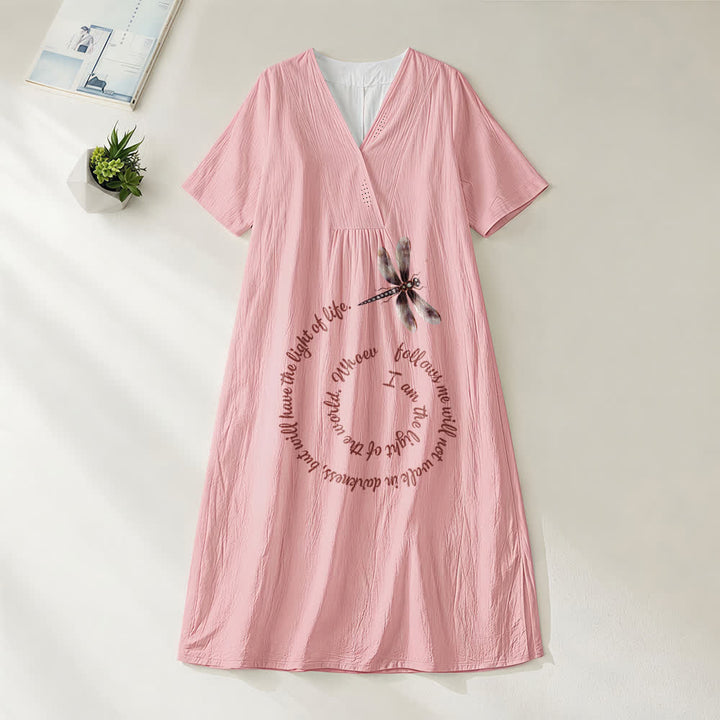 Christianartworkshop Relaxed Fit Libellen- und inspirierendes Vers-Midikleid mit V-Ausschnitt und kurzen Ärmeln - Rosa - 4XL - image 8