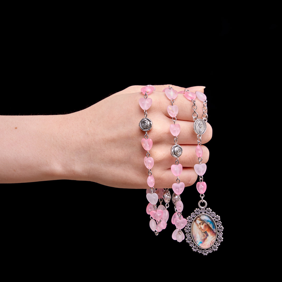 Christianartworkshop Rosenkranz der Sieben Schmerzen Mariens mit mattiertem Herzanhänger aus Glasperlen und Farbverlauf sowie Marienporträt - image 12