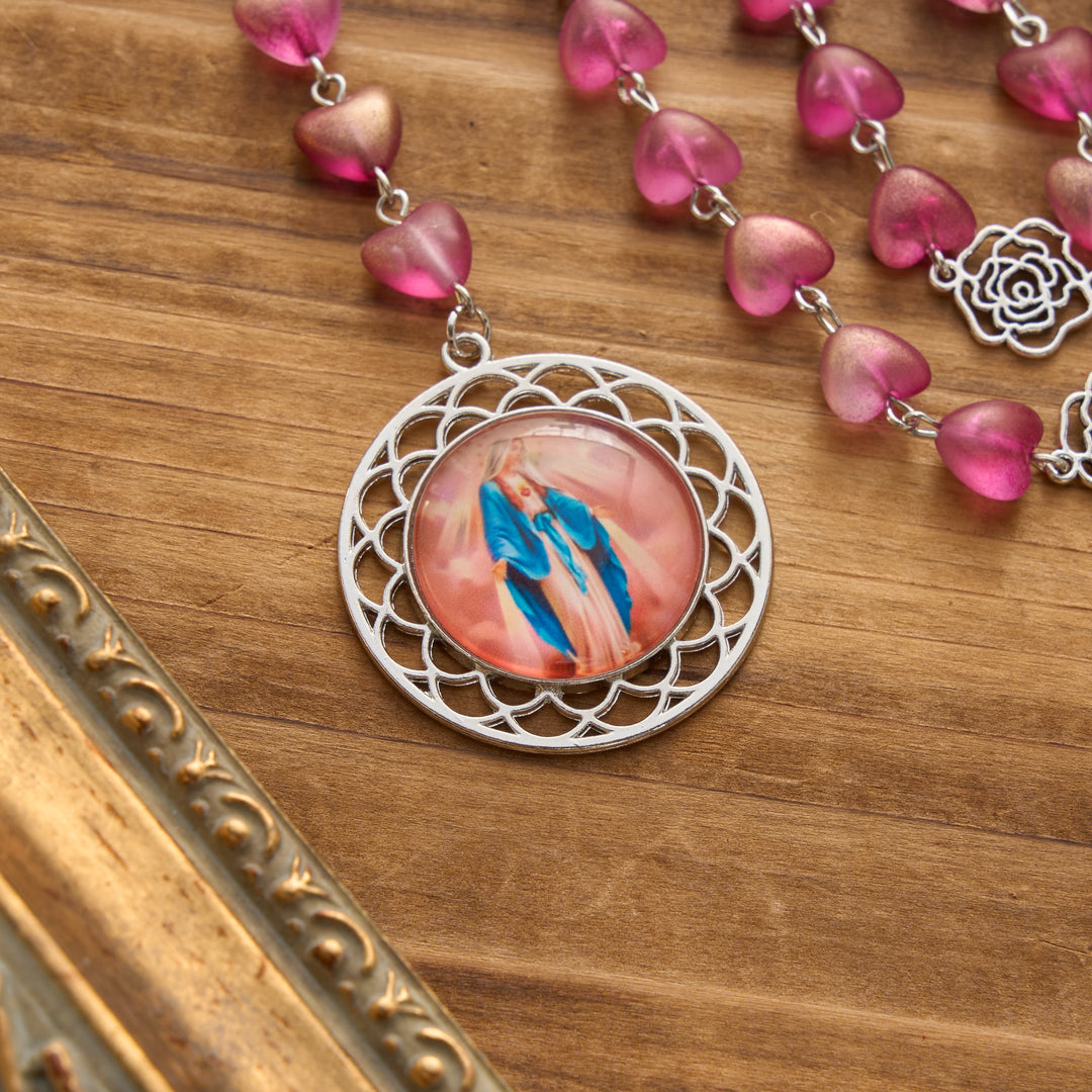 Christianartworkshop Rosenkranz der Sieben Schmerzen Mariens mit mattiertem Herzanhänger aus Glasperlen und Farbverlauf sowie Marienporträt - image 10