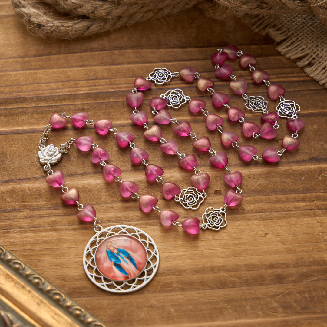 Christianartworkshop Rosenkranz der Sieben Schmerzen Mariens mit mattiertem Herzanhänger aus Glasperlen und Farbverlauf sowie Marienporträt - Lila - image 6