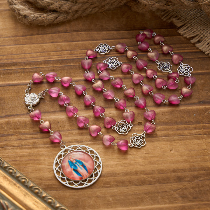 Christianartworkshop Rosenkranz der Sieben Schmerzen Mariens mit mattiertem Herzanhänger aus Glasperlen und Farbverlauf sowie Marienporträt - Lila - image 6