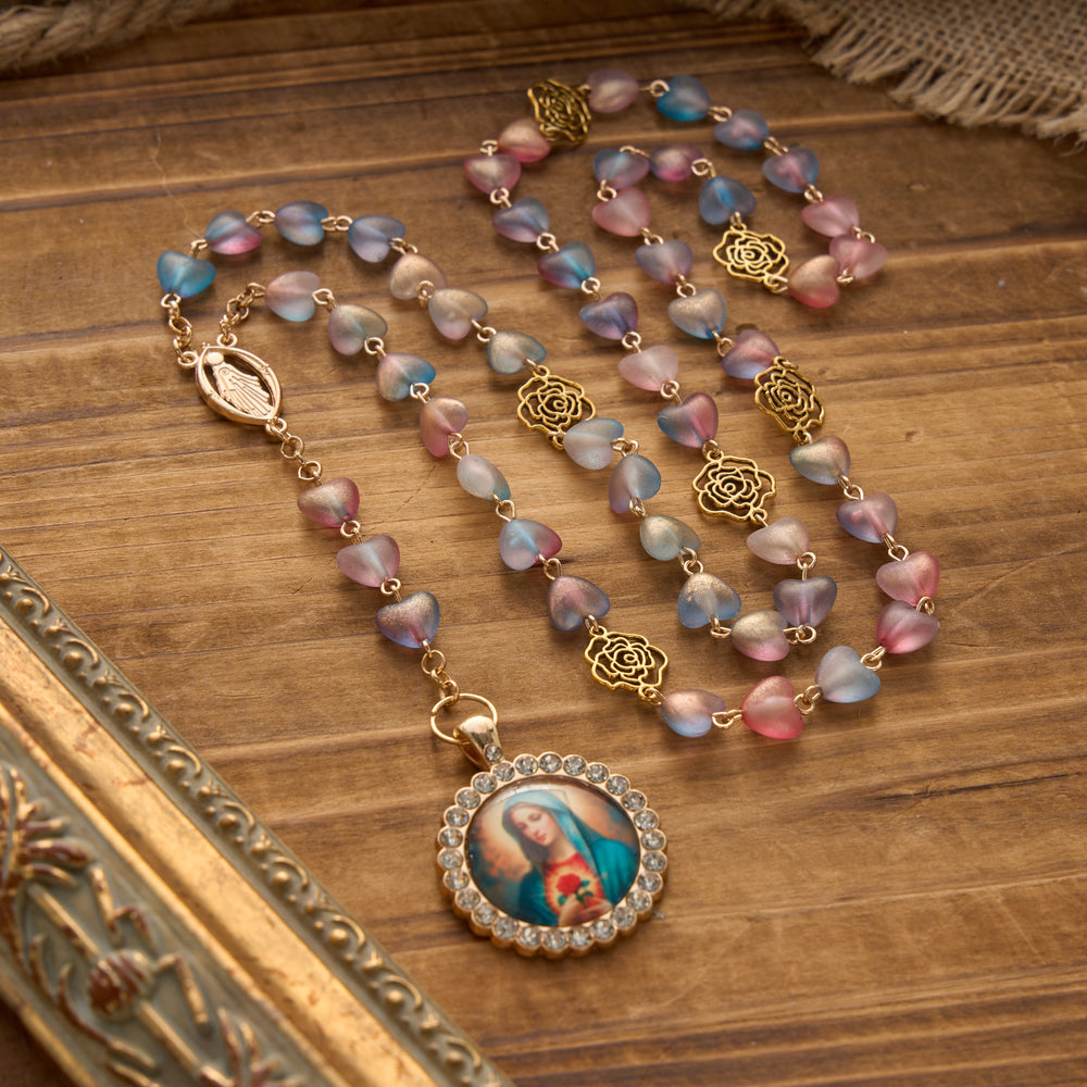 Christianartworkshop Rosenkranz der Sieben Schmerzen Mariens mit mattiertem Herzanhänger aus Glasperlen und Farbverlauf sowie Marienporträt - Blau - image 1