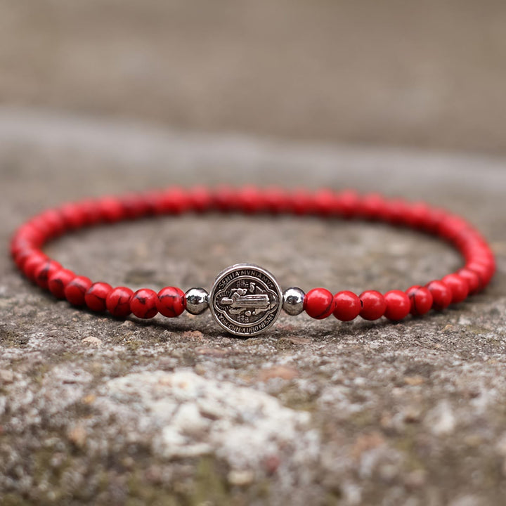 Christianartworkshop Elastisches Armband aus Natursteinperlen mit geprägten St.-Benedikt-Medaillen als Zwischenstücke: Ein Symbol göttlichen Schutzes - Roter Türkis - image 8