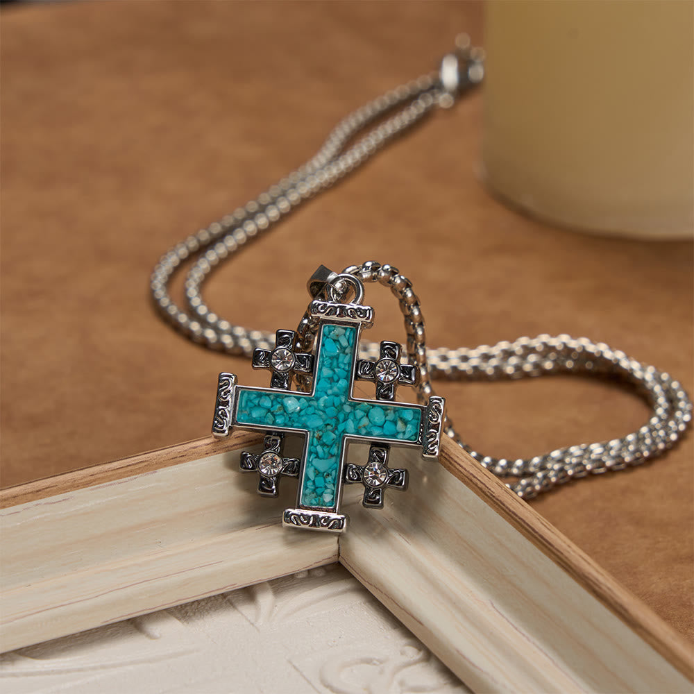 Christianartworkshop Halskette mit Anhänger in Form eines Jerusalemkreuzes aus zerstoßenem Türkis: Ein Symbol des unerschütterlichen Glaubens - image 2