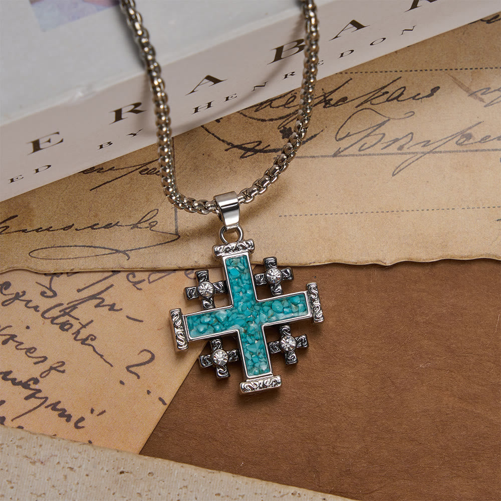 Christianartworkshop Halskette mit Anhänger in Form eines Jerusalemkreuzes aus zerstoßenem Türkis: Ein Symbol des unerschütterlichen Glaubens - image 0