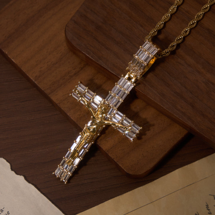 Christianartworkshop Baguette-Zirkon-Kreuzanhänger, komplett mit Strass besetzt, an einer gedrehten Seilkette, zweifarbige Halskette - Golden - Groß - image 0