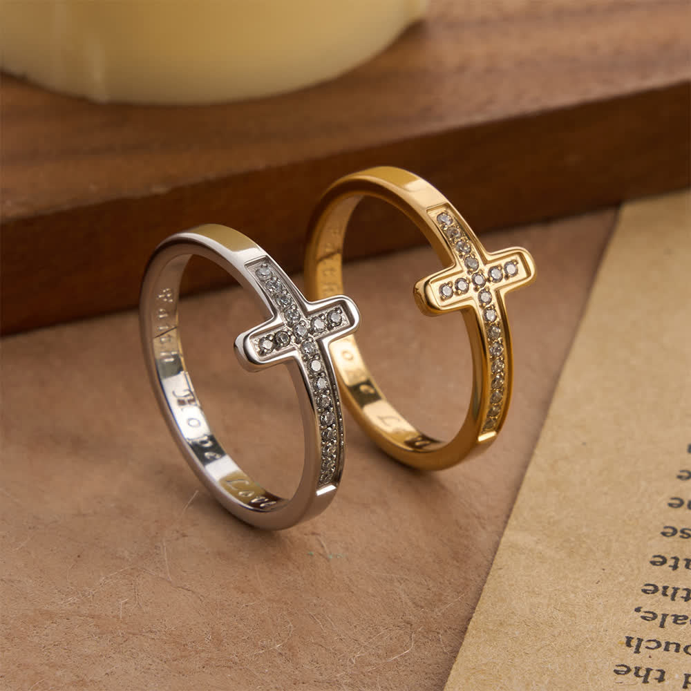 Christianartworkshop Ring mit graviertem Kreuz in Gold und Silber, zweifarbig - image 2