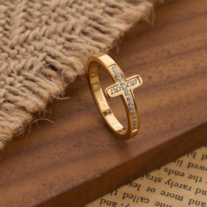 Christianartworkshop Ring mit graviertem Kreuz in Gold und Silber, zweifarbig - image 4