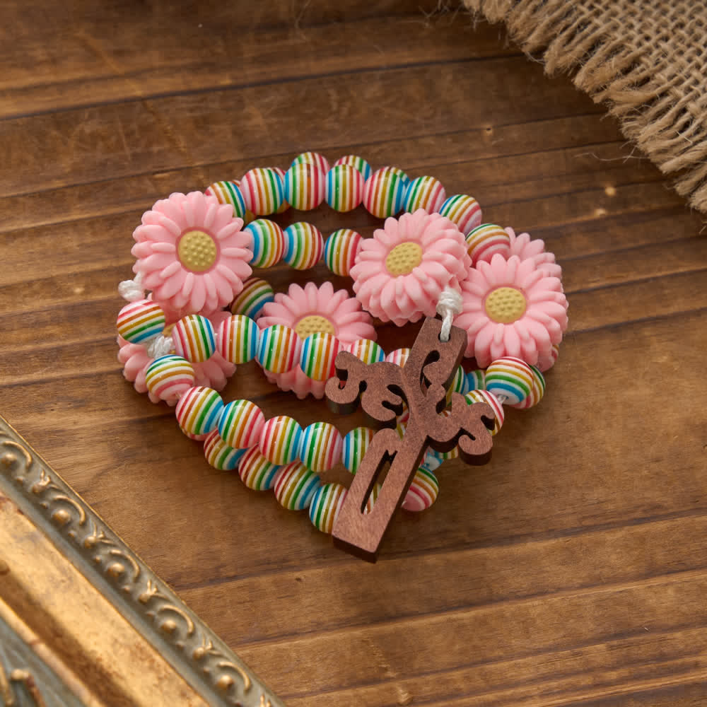 Christianartworkshop Rosenkranz mit zarten Pastellfarbenen Regenbogenstreifen, rosa Gänseblümchen und Kinder-Glaubensaccessoire - image 4