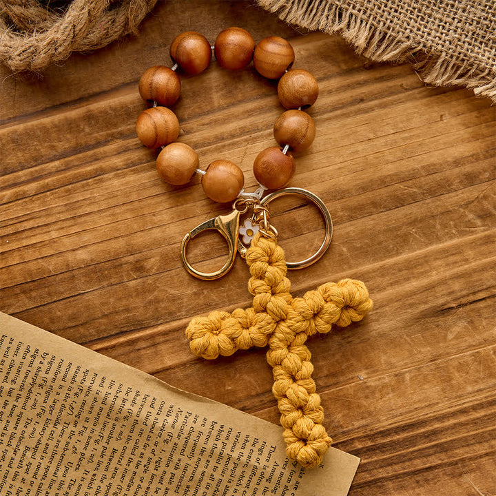 Christianartworkshop Rosenkranz und Schlüsselanhänger aus Pfirsichholzperlen mit mehrfarbigem, handgefertigtem Häkelkreuz - Gelb - image 6