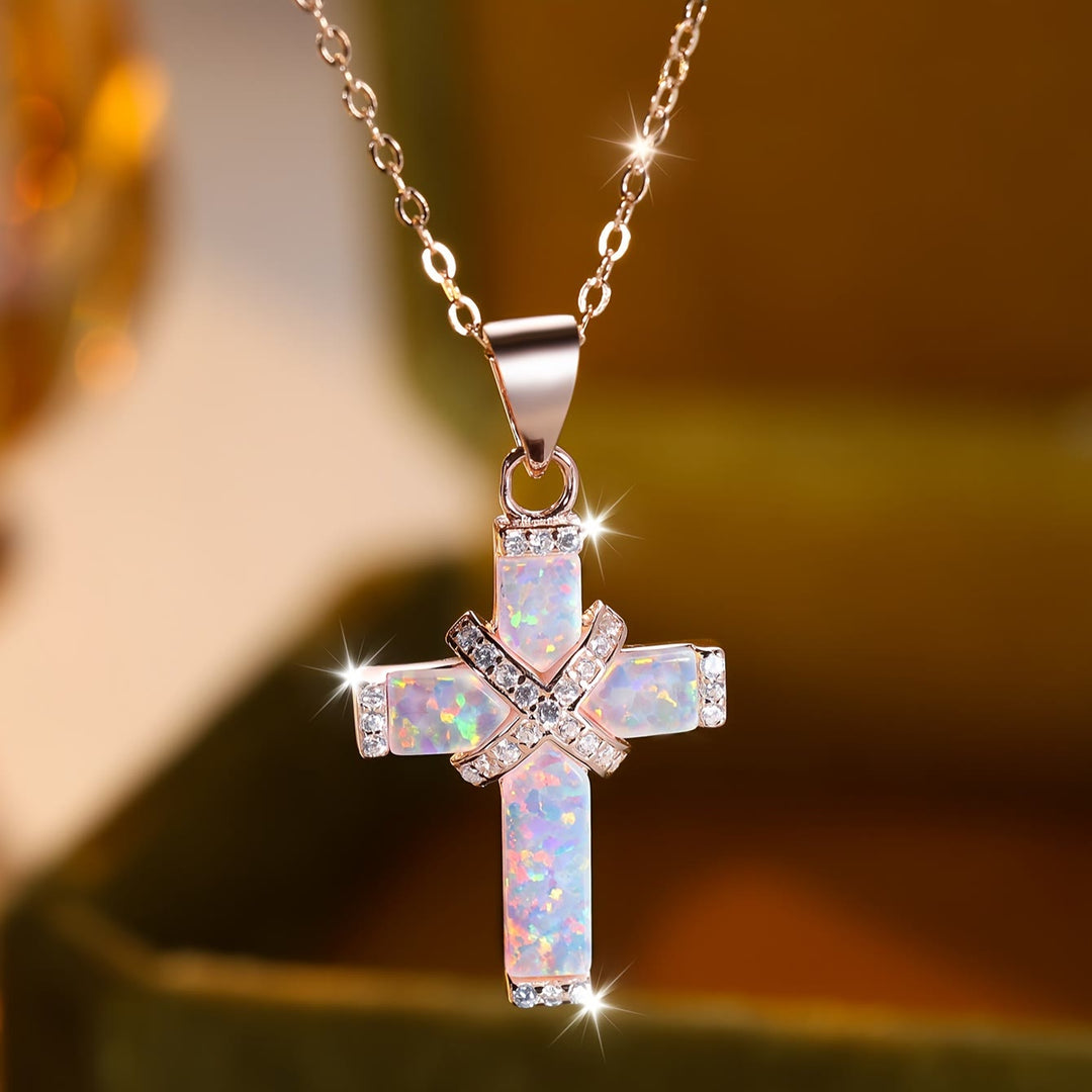 Christianartworkshop Opal-besetztes Kreuz-Anhänger mit Zirkonia-Fassung und zarter Ankerkette: Ein Symbol reinen Glaubens - image 2