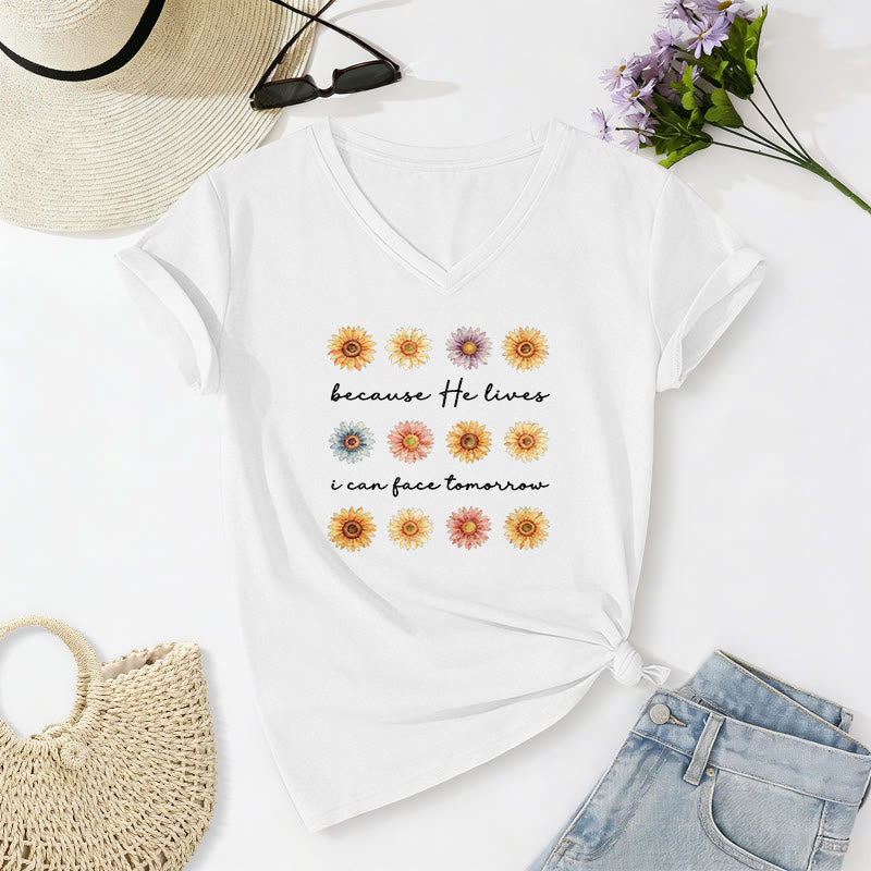 Christianartworkshop Weil er lebt, kann ich dem Morgen entgegensehen – Lässiges T-Shirt mit Gänseblümchenmuster und V-Ausschnitt - Weiß - 2XL - image 20
