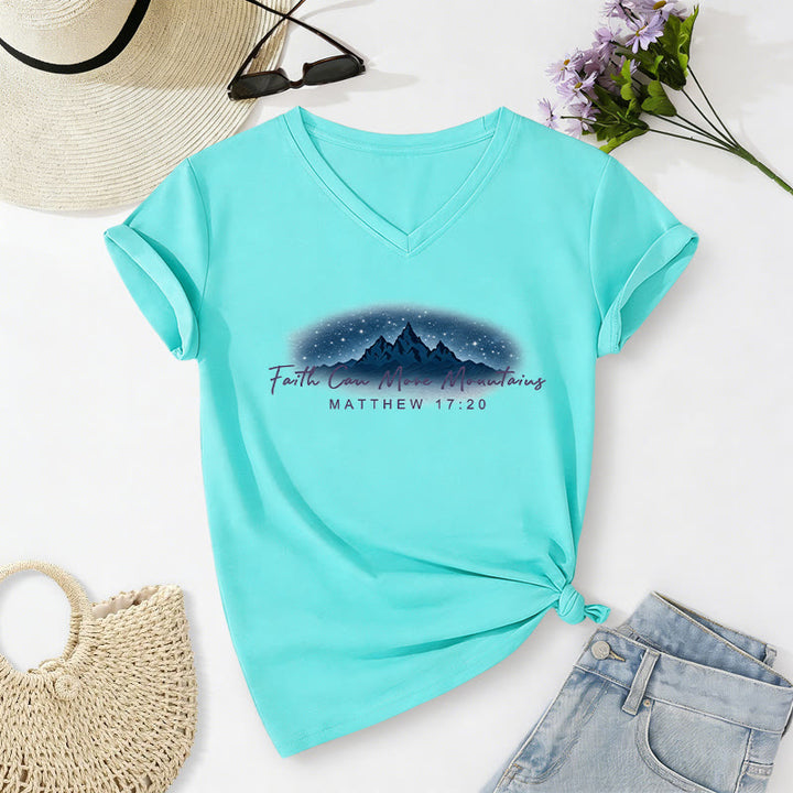 Christianartworkshop Glaube kann Berge versetzen (Matthäus 17,20) – Sternenberg-Grafik, lässiges V-Ausschnitt-T-Shirt - Himmelblau - 2XL - image 22