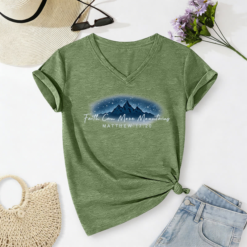 Christianartworkshop Glaube kann Berge versetzen (Matthäus 17,20) – Sternenberg-Grafik, lässiges V-Ausschnitt-T-Shirt - Olivgrün - 2XL - image 18