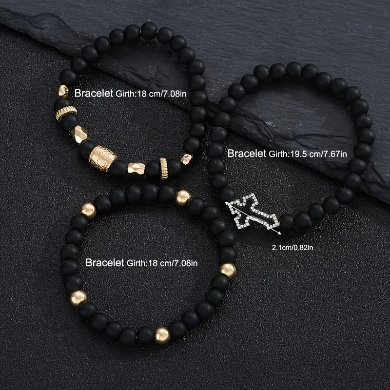 Christianartworkshop Mehrlagiges, dehnbares Armband aus mattschwarzen Steinperlen mit Zirkonia-Kreuz und gravierten Goldzwischenstücken - image 8