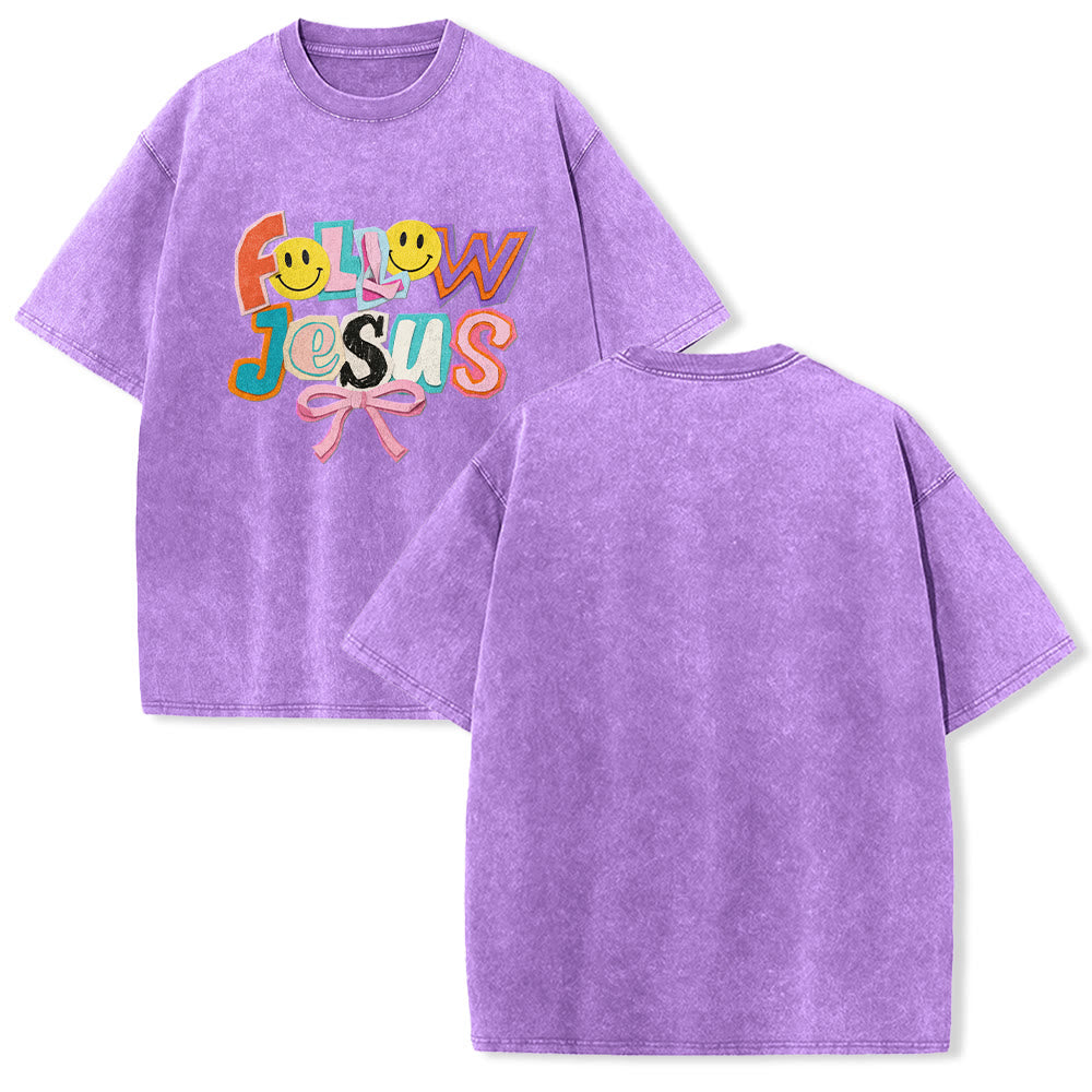 Christianartworkshop Folge Jesus – Lächeln, Schleife, Farbblock-Schriftzug, gewaschenes Unisex-T-Shirt - Lila - 5XL - image 22