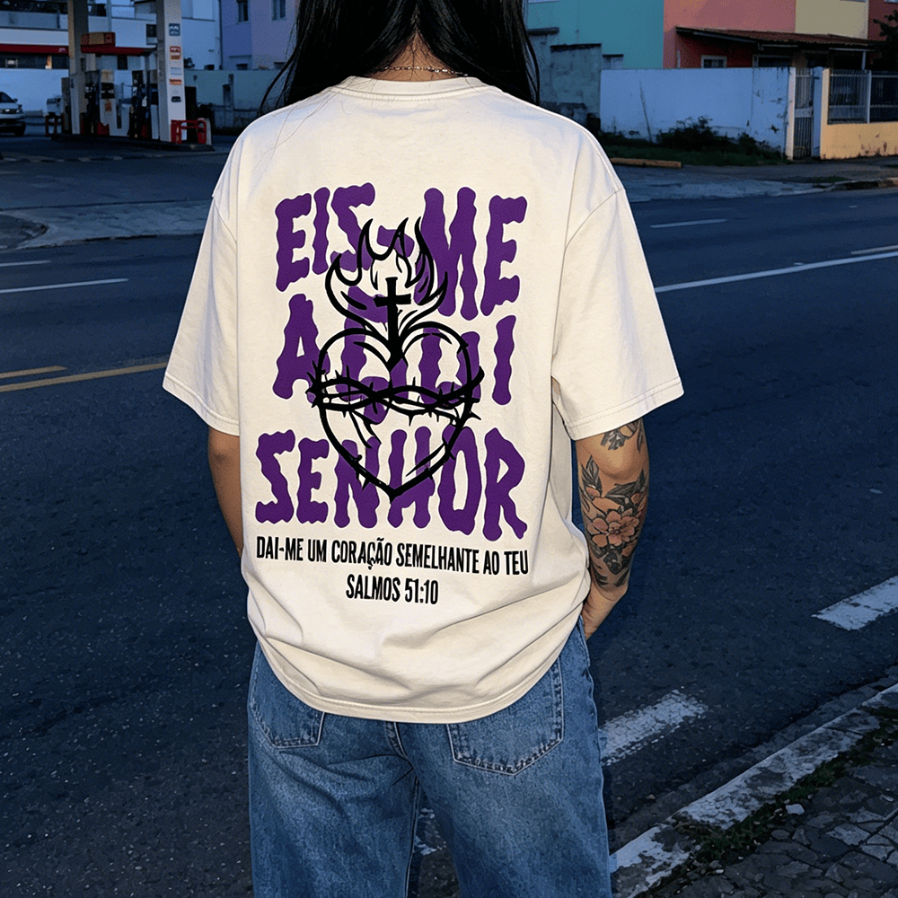 Christianartworkshop Portugiesisches spirituelles T-Shirt mit Dornenmotiv, Herz-Jesu-Kreuz und Flammenmotiv auf der Rückseite – gewaschenes Unisex-Design - image 0