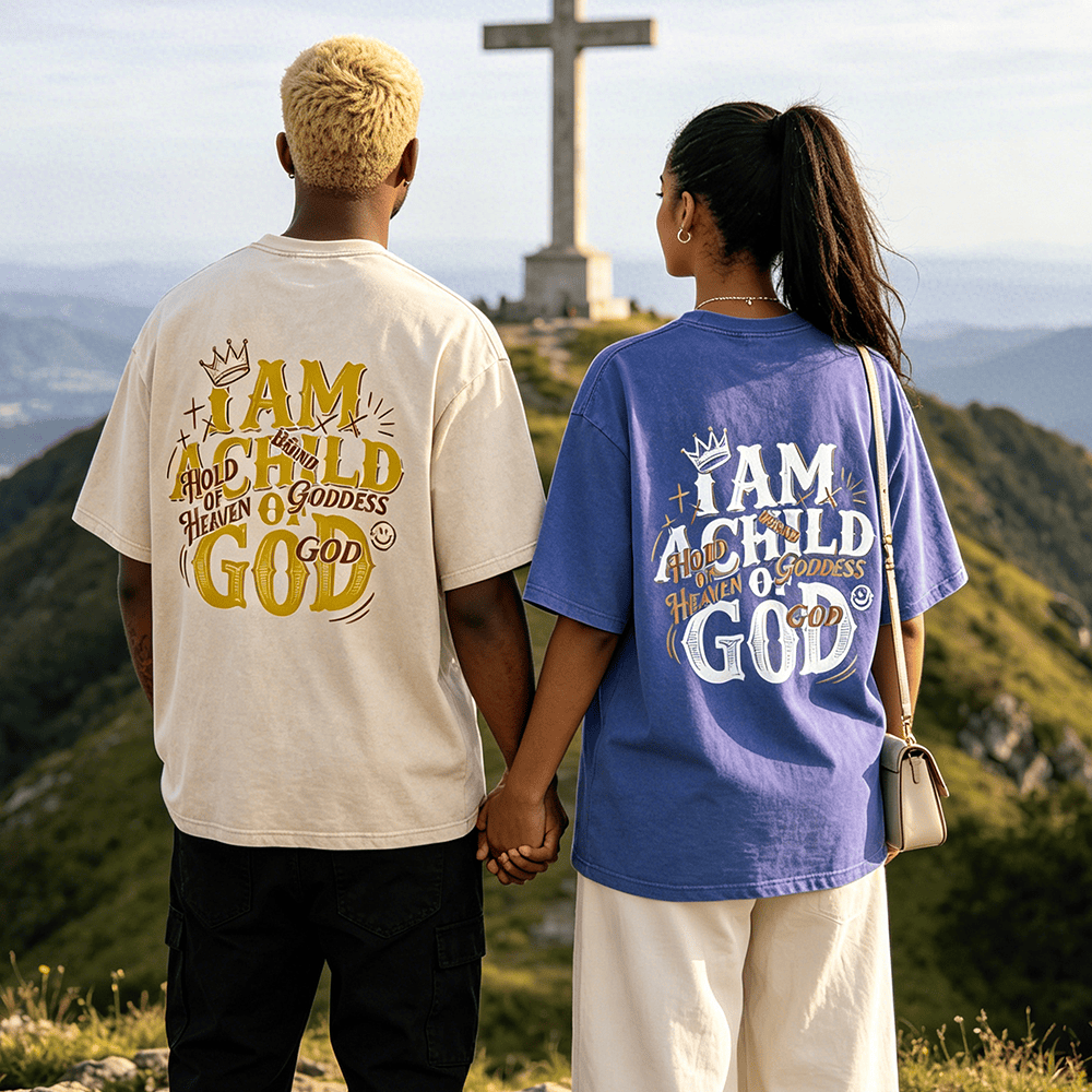 Christianartworkshop Ich bin ein Kind Gottes – Krone, Kreuz, Lächeln, Akzent, Partner-T-Shirt mit passendem Rückendruck im Vintage-Look, Unisex - image 0