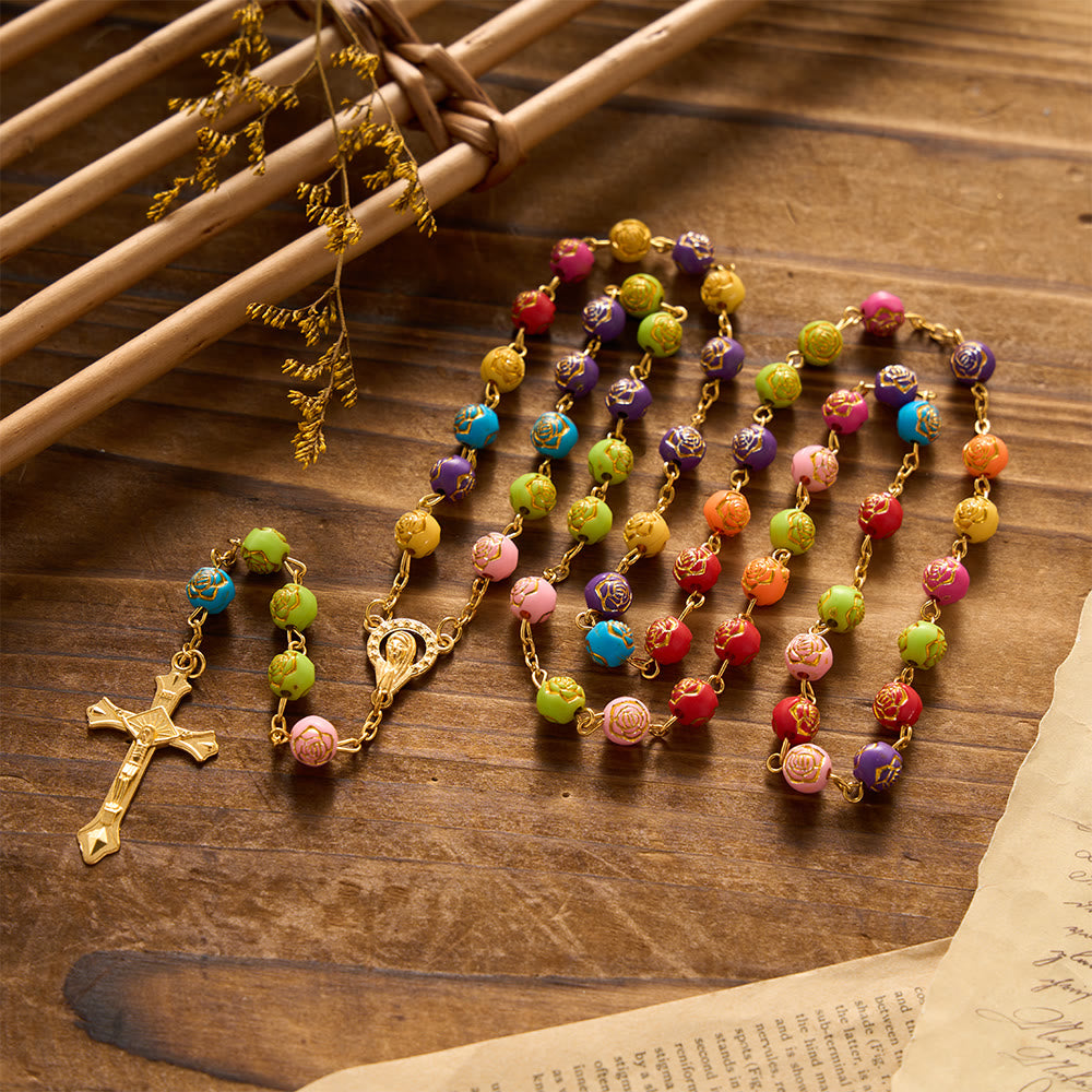 Christianartworkshop Rosenkranz mit vergoldeter, geprägter Rosenblüte und Kreuzanhänger: Symbol der erblühenden göttlichen Barmherzigkeit - image 1