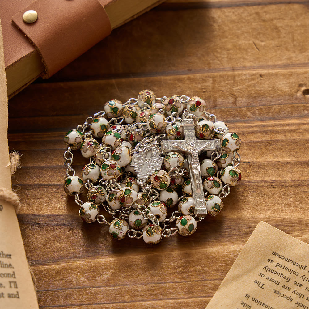 Christianartworkshop Rosenkranz aus weißem Cloisonné-Jerusalemkreuz mit Blumenmuster: Sinnbild zeitloser, schützender göttlicher Gnade - Weiß - image 0