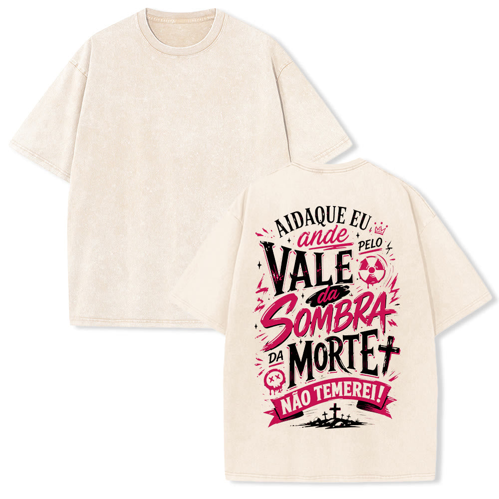 Christianartworkshop Ainda Que Eu Ande Pelo Vale Da Sombra Da Morte Kreuz Grab Krone Portugiesischer Glaube Rückendruck Vintage gewaschenes Unisex T-Shirt - Beige - 5XL - image 1