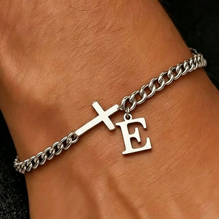 Christianartworkshop Buchstabenkreuz-Panzerkettenarmband: Personalisiertes Symbol unerschütterlichen himmlischen Glaubens - E - image 6