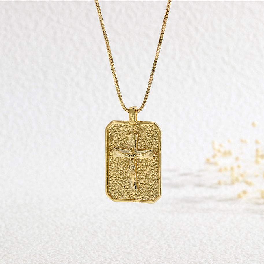 Christianartworkshop Strukturierte rechteckige Medaille mit Kreuzanhänger und Marienkreuz: Zeitloses Symbol barmherziger, heiliger Verehrung - Kruzifix - image 5