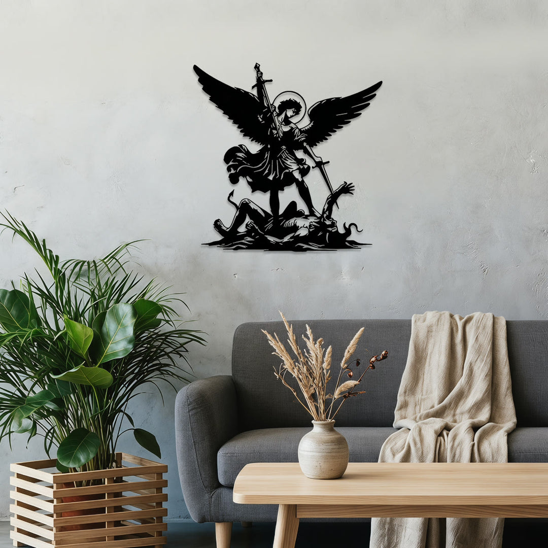 Christianartworkshop Wanddekoration aus Metall: Silhouette des Erzengels Michael, der das Böse besiegt – Zeitloses Symbol des heiligen spirituellen Sieges - image 0