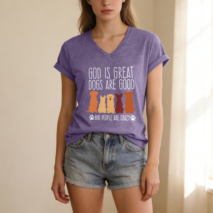 Christianartworkshop Gott ist groß, Hunde sind gut – mehrfarbiges T-Shirt mit Hunde-Silhouette und Pfotenabdruck-Grafik auf lässigem V-Ausschnitt - image 11