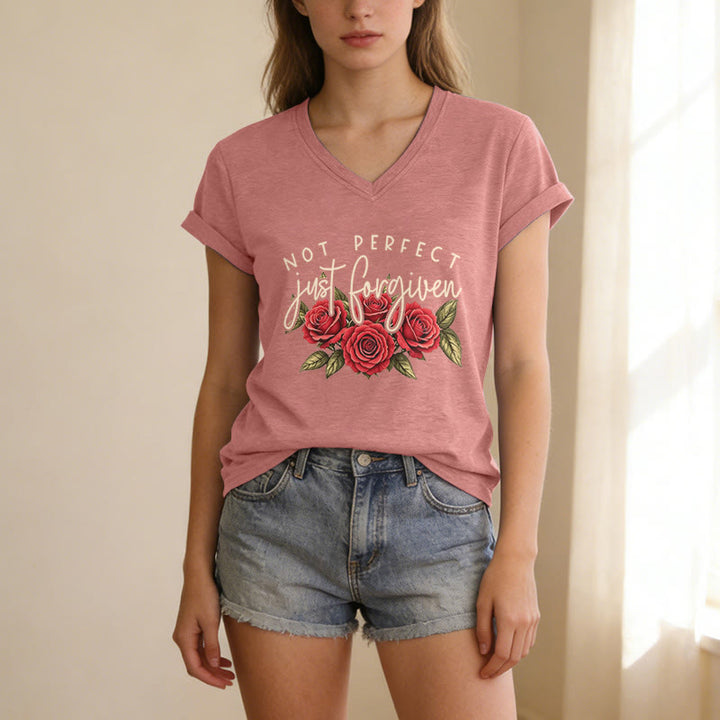 Christianartworkshop Nicht perfekt, nur vergeben – Rosenstrauß mit zweifarbiger Schriftart, floralem Glaubensmotiv, lässiges V-Ausschnitt-T-Shirt - image 15