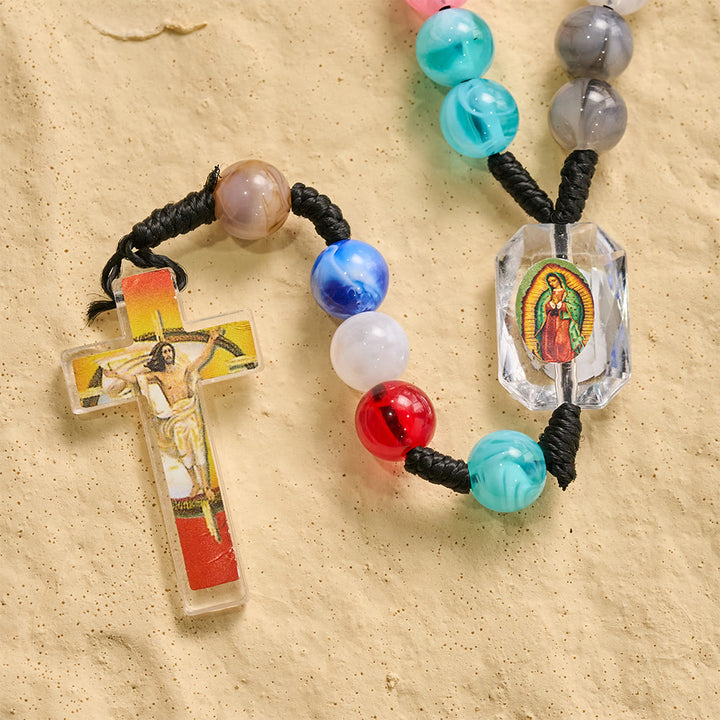 Christianartworkshop Rosenkranz aus mehrfarbigem, spiralförmigem Harzperlen-Knotenband mit Anhänger „Unsere Liebe Frau“ und INRI-Kreuz - image 8