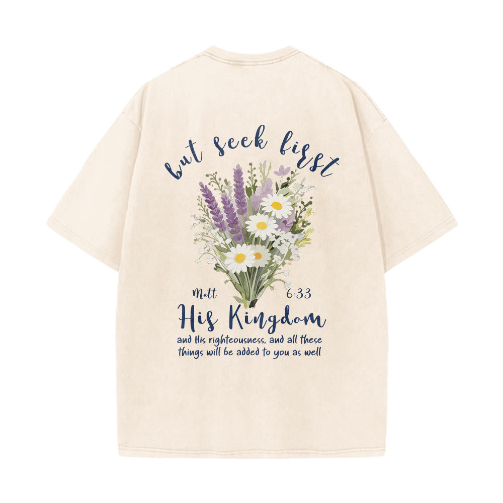 Christianartworkshop Mini-Lavendel-Gänseblümchenstrauß, großes florales Gesteck, inspirierender Vers, gewaschenes T-Shirt - image 5