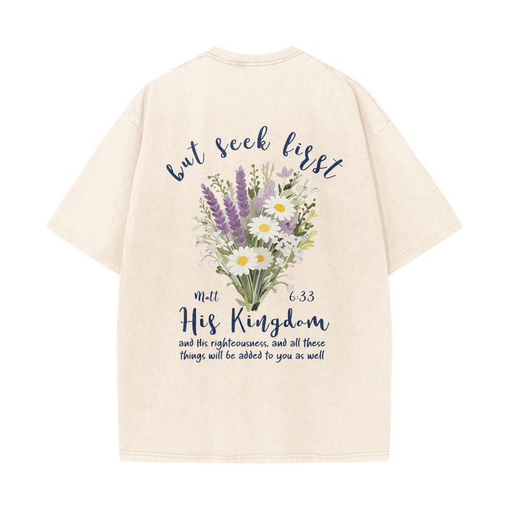 Christianartworkshop Mini-Lavendel-Gänseblümchenstrauß, großes florales Gesteck, inspirierender Vers, gewaschenes T-Shirt - image 5