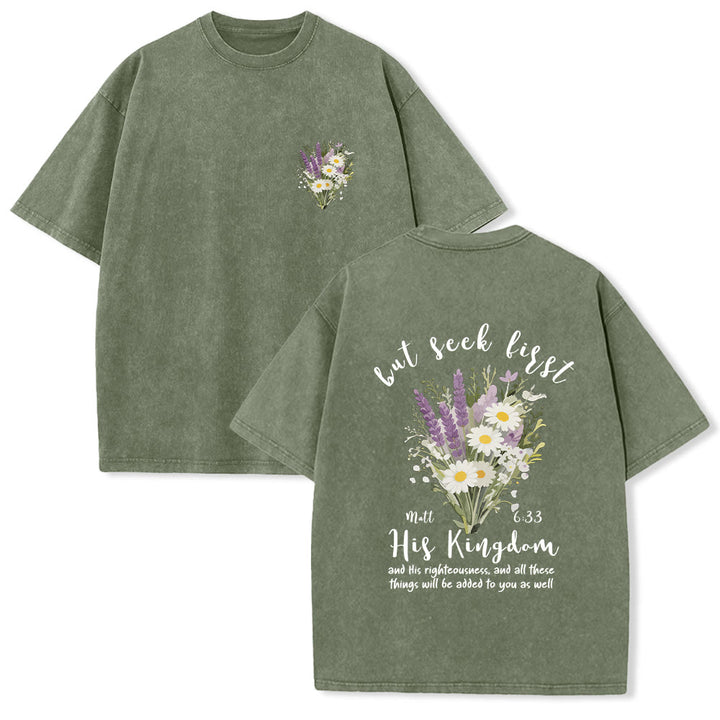 Christianartworkshop Mini-Lavendel-Gänseblümchenstrauß, großes florales Gesteck, inspirierender Vers, gewaschenes T-Shirt - Armeegrün - 5XL - image 21
