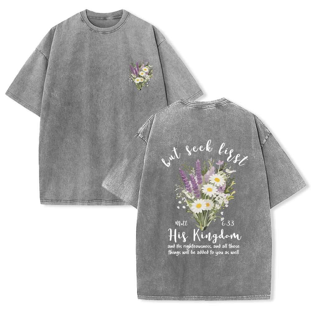 Christianartworkshop Mini-Lavendel-Gänseblümchenstrauß, großes florales Gesteck, inspirierender Vers, gewaschenes T-Shirt - Grau - 5XL - image 24