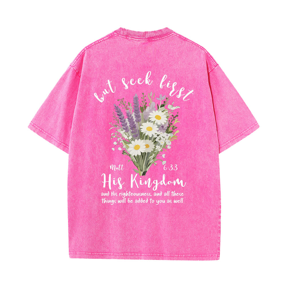 Christianartworkshop Mini-Lavendel-Gänseblümchenstrauß, großes florales Gesteck, inspirierender Vers, gewaschenes T-Shirt - image 17