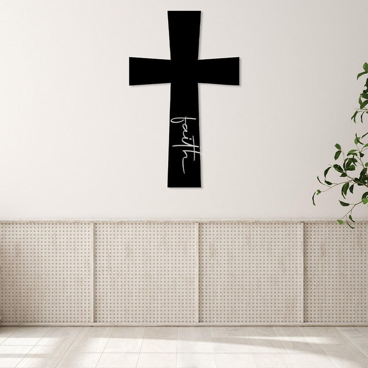Christianartworkshop Minimalistisches, massives Kreuz mit vertikaler Glaubensschrift als Wanddekoration aus Metall: Zeitloses Symbol unerschütterlicher spiritueller Überzeugung - image 2